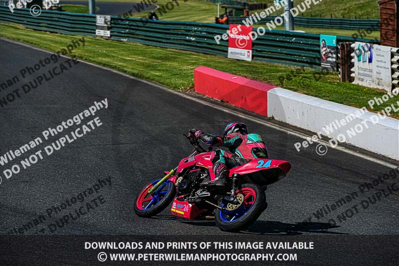 enduro digital images;event digital images;eventdigitalimages;mallory park;mallory park photographs;mallory park trackday;mallory park trackday photographs;no limits trackdays;peter wileman photography;racing digital images;trackday digital images;trackday photos